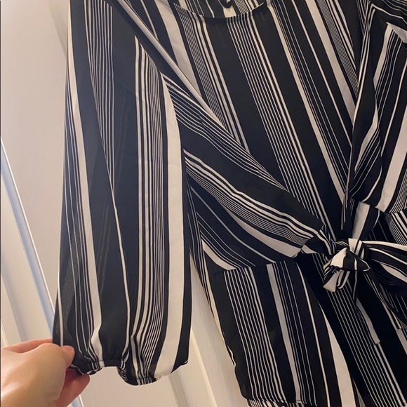 Striped 3/4 sleeve blouse - Picture 2 of 4